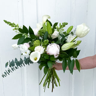 Hand Tied Bouquet - Biggie