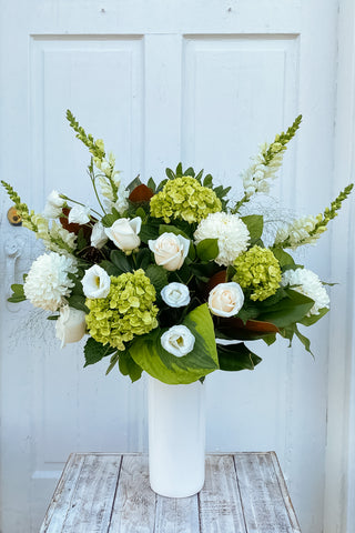 Sympathy arrangement | Front-facing