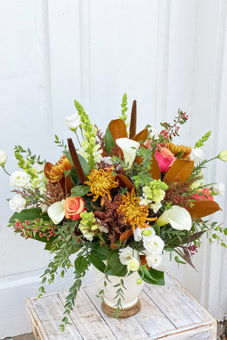 Sympathy arrangement | Front-facing